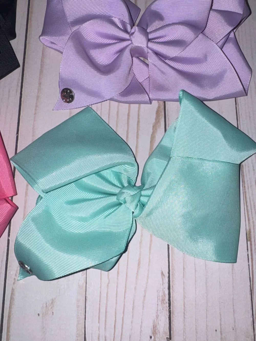 Jojo bows